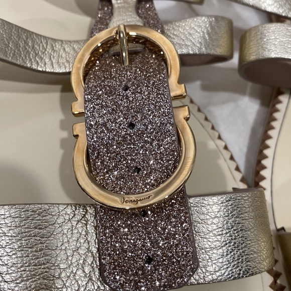 Salvatore Ferragamo brand new gold flat authentic sandals with buckle - Picture 14 of 14